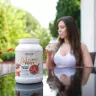 OstroVit Delicious WHEY (700 g, Barquette à la Fraise)